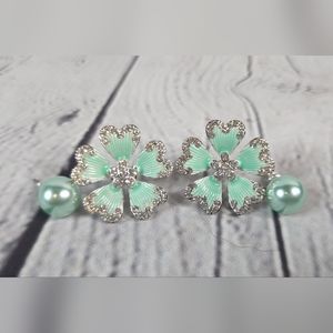 Flower and Pearl Earrings